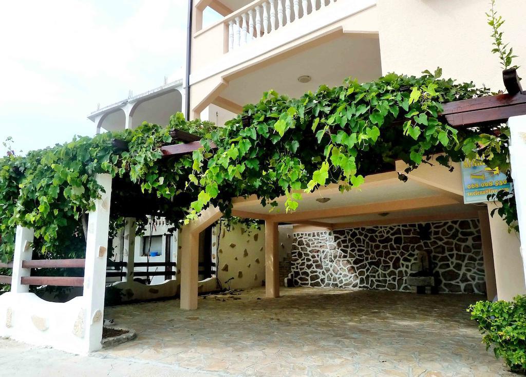 Apartments Papillon Podgorica Exterior photo